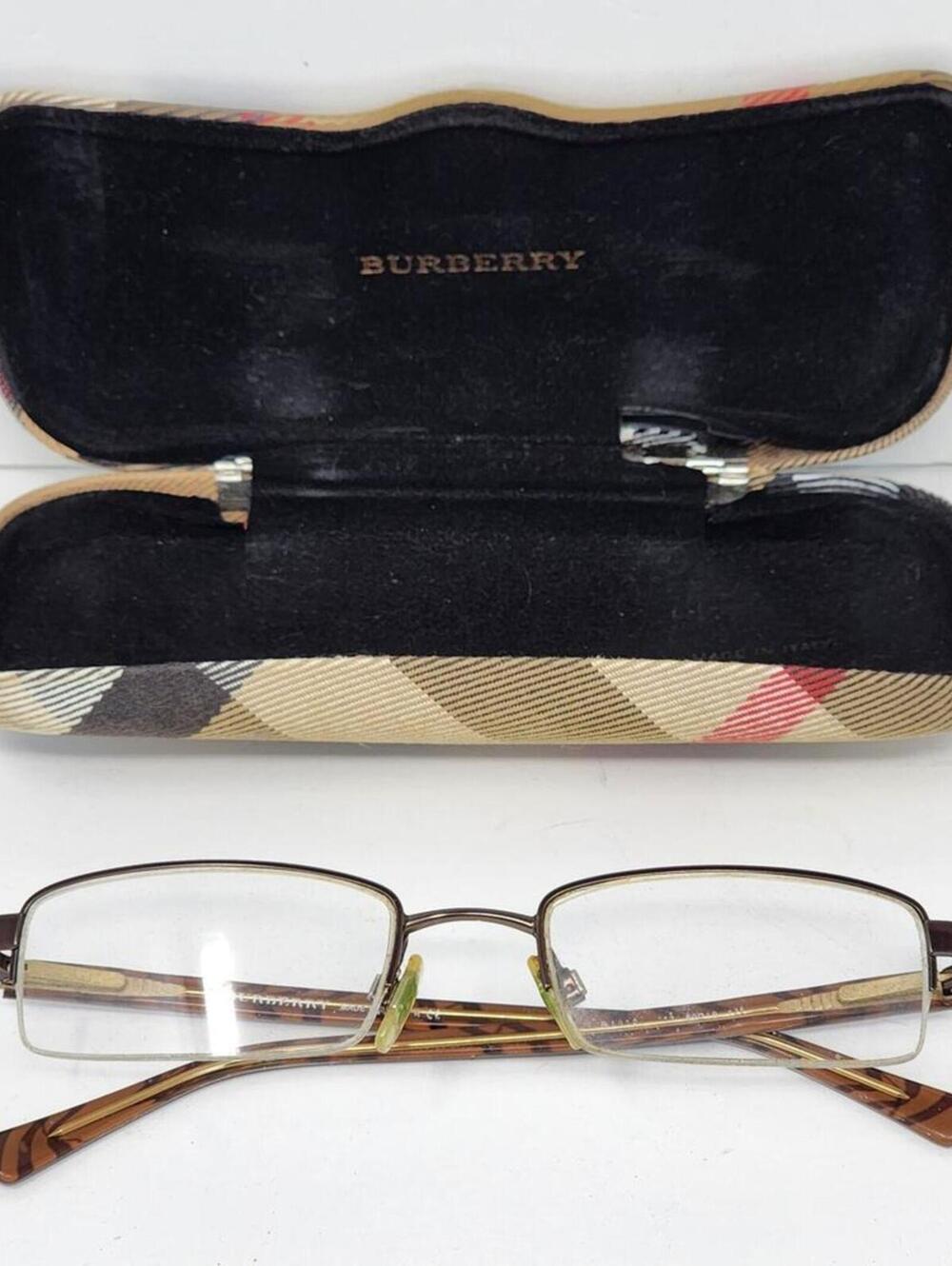 Burberry Glasses & Case